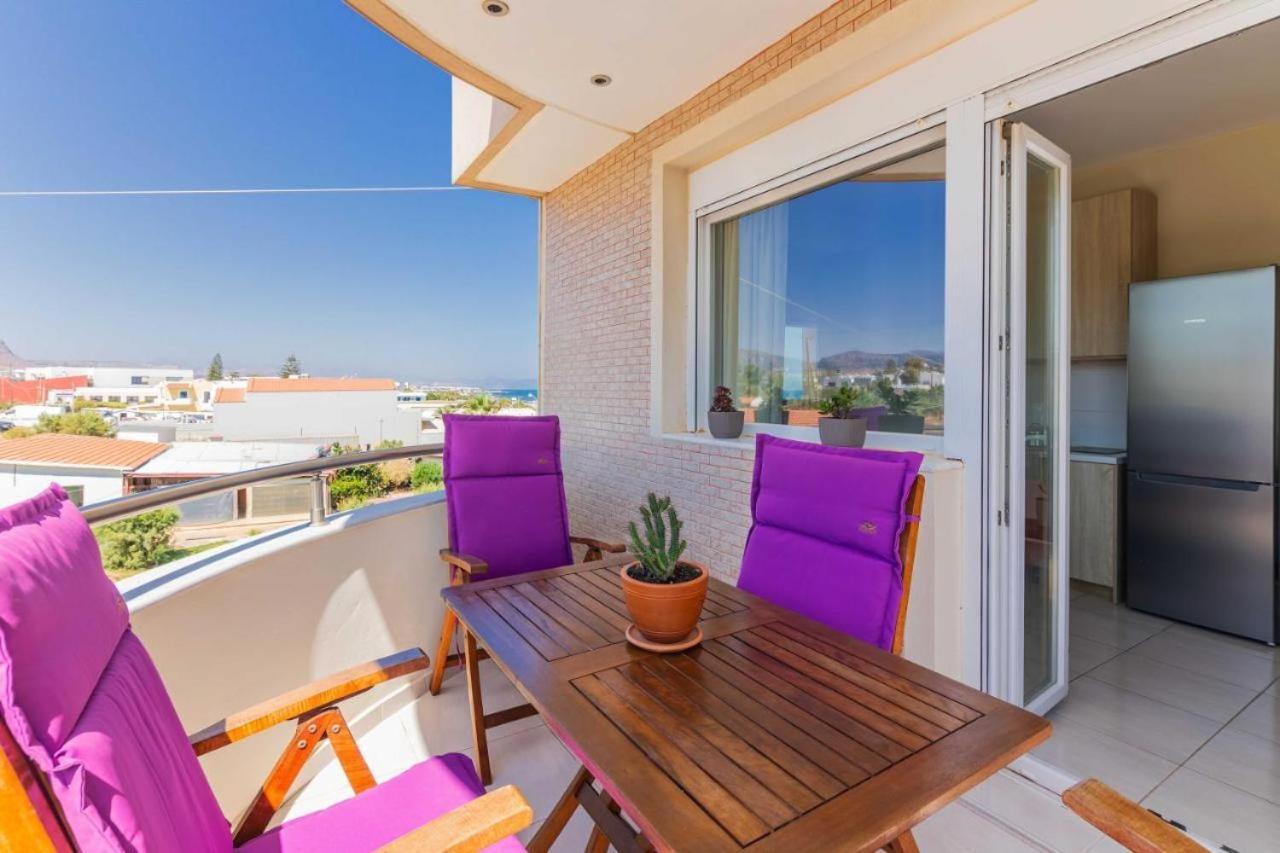 Spacious And Modern Apartment Anissaras Екстер'єр фото